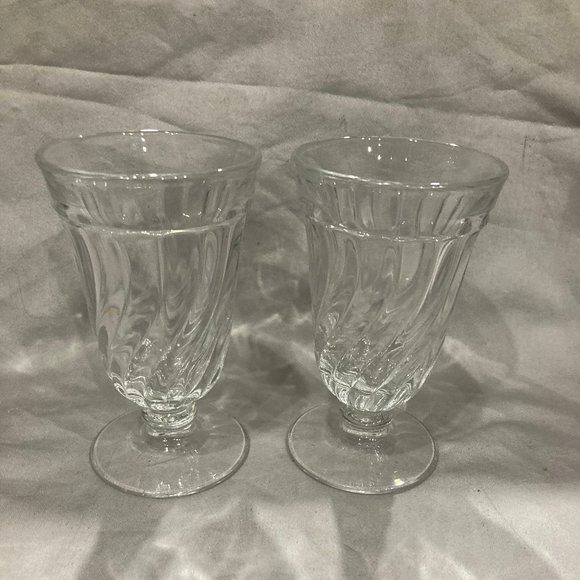 Fostoria Glass Colony Pattern Set of 2 Clear Footed Swirl Juice Glasses - Picture 1 of 4